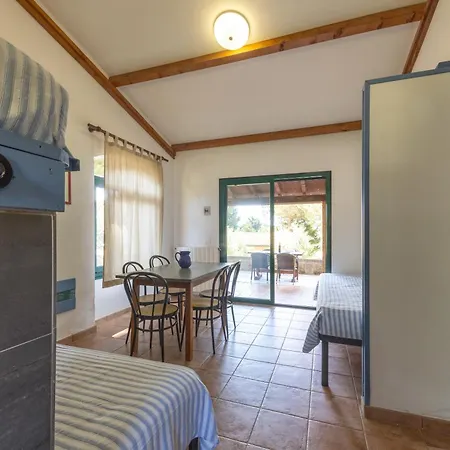 度假村 Il Borgo Centro Vacanze 3*