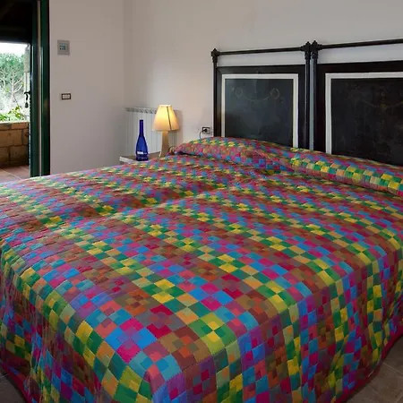 אתר נופש Il Borgo Centro Vacanze 3*