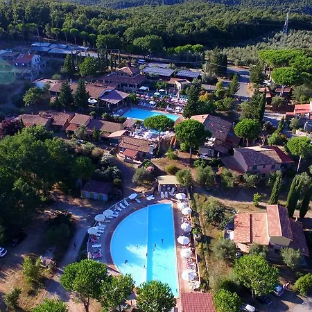 Il Borgo Centro Vacanze グアルディスタッロ